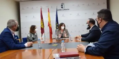 El Gobierno de Castilla-La Mancha integrará a la nueva Asociación Regional de Agencias de Viajes en el Consejo de Turismo de la región El Gobierno de Castilla-La Mancha integrará a la nueva Asociación Regional de Agencias de Viajes en el Consejo de Turismo de la región