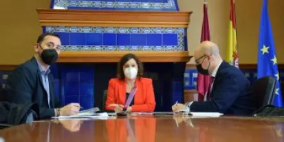 El Gobierno de Castilla-La Mancha apoya las alegaciones de la industria del calzado para tratar de aminorar el posible impacto de los aranceles de EEUU El Gobierno de Castilla-La Mancha apoya las alegaciones de la industria del calzado para tratar de aminorar el posible impacto de los aranceles de EEUU