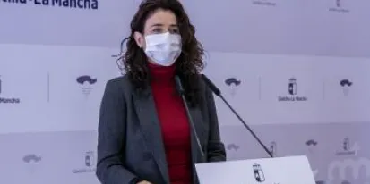 La viceconsejera de Empleo, Diálogo Social y Bienestar Laboral, Nuria Chust, comparece en rueda de prensa para analizar los datos de paro registrado del mes de abril La viceconsejera de Empleo, Diálogo Social y Bienestar Laboral, Nuria Chust, comparece en rueda de prensa para analizar los datos de paro registrado del mes de abril