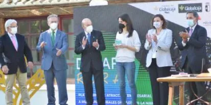El Gobierno regional ha multiplicado por más de dos las ayudas directas a autónomos y ha llegado al triple de beneficiarios en el último año El Gobierno regional ha multiplicado por más de dos las ayudas directas a autónomos y ha llegado al triple de beneficiarios en el último año