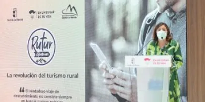 La consejera de Economía, Empresas y Empleo, Patricia Franco, presenta la app turística ‘Gymkhana Rutur’ en el marco de Fitur 2021. La consejera de Economía, Empresas y Empleo, Patricia Franco, presenta la app turística ‘Gymkhana Rutur’ en el marco de Fitur 2021.