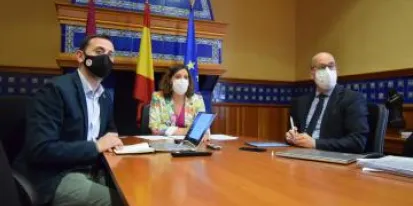 El Gobierno de Castilla-La Mancha valora la unanimidad de las Cortes en la defensa del sector del calzado frente a los aranceles en Estados Unidos El Gobierno de Castilla-La Mancha valora la unanimidad de las Cortes en la defensa del sector del calzado frente a los aranceles en Estados Unidos