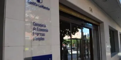 Más de 100 proyectos de innovación de empresas se beneficiarán de las ayudas Innova Adelante gracias a la ampliación hasta 4,5 millones de euros del Gobierno regional Más de 100 proyectos de innovación de empresas se beneficiarán de las ayudas Innova Adelante gracias a la ampliación hasta 4,5 millones de euros del Gobierno regional
