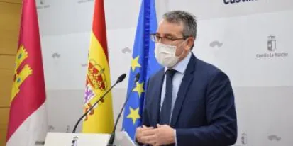 El director general de Autónomos, Trabajo y Economía Social presenta la convocatoria de ayuda a las personas trabajadoras autónomas de la región en el marco de los fondos MRR El director general de Autónomos, Trabajo y Economía Social presenta la convocatoria de ayuda a las personas trabajadoras autónomas de la región en el marco de los fondos MRR