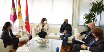 El Gobierno de Castilla-La Mancha destaca que la nueva plataforma de gestión de proyectos de inversión supera los 50 ayuntamientos adheridos en su primera semana El Gobierno de Castilla-La Mancha destaca que la nueva plataforma de gestión de proyectos de inversión supera los 50 ayuntamientos adheridos en su primera semana