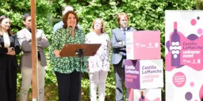 El Gobierno regional destaca que Castilla-La Mancha es la Comunidad con mayor volumen de exportación de vino del país, con el 23 por ciento del total nacional El Gobierno regional destaca que Castilla-La Mancha es la Comunidad con mayor volumen de exportación de vino del país, con el 23 por ciento del total nacional