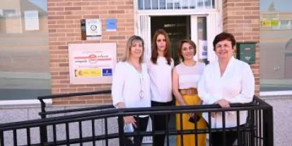 imagen de la noticia La directora general de Autónomos, Trabajo y Economía Social, Ana María Carmona, visita las instalaciones de la empresa Enlace Empleo