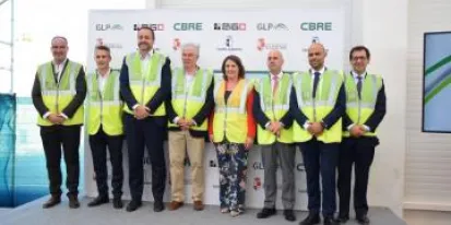 imagen de la noticia La consejera de Economía, Empresas y Empleo, Patricia Franco, visita las obras del proyecto logístico Magna Park Tauro de GLP en Illescas.