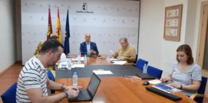 imagen de la noticia El Gobierno de Castilla-La Mancha aproxima a cerca de 100 empresas, a través de un webinar, las ayudas para mejorar la comercialización y el crecimiento de las pymes en nuevos mercados