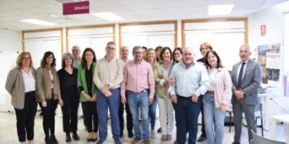 imagen de la noticia El Gobierno de Castilla-La Mancha firma los contratos para iniciar la construcción de la nueva Oficina Emplea de Valdepeñas, con una inversión de 1,4 millones de euros