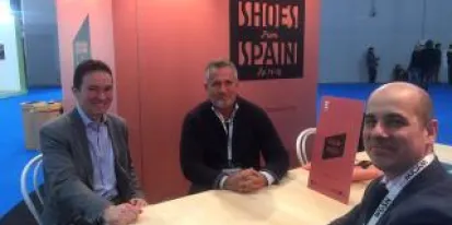 El Gobierno regional acompaña a veinte empresas de calzado de Castilla-La Mancha a la feria milanesa MICAM El Gobierno regional acompaña a veinte empresas de calzado de Castilla-La Mancha a la feria milanesa MICAM