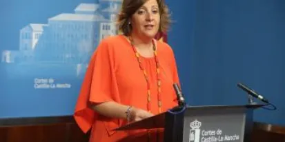 El Gobierno autonómico protegerá por Ley a las zonas más desfavorecidas por los efectos de la crisis y a aquellas que han perdido población El Gobierno autonómico protegerá por Ley a las zonas más desfavorecidas por los efectos de la crisis y a aquellas que han perdido población